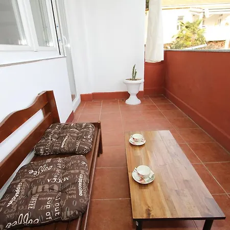 Appartement Walk To Old Town Apartment - Free Parking *